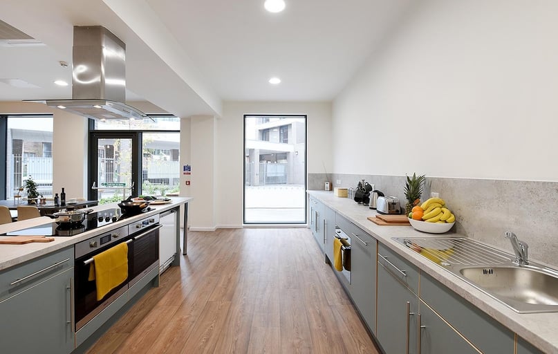 Saint James Road, Lanarkshire, Glasgow - Image 1